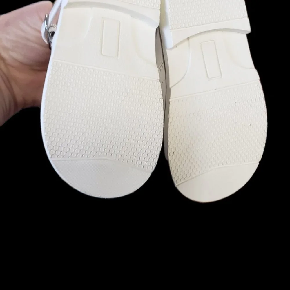 Girls White Shoes - Picture 4 of 7